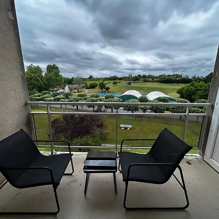 Apartment Lumineux Avec Wi-fi A 150m Des Thermes